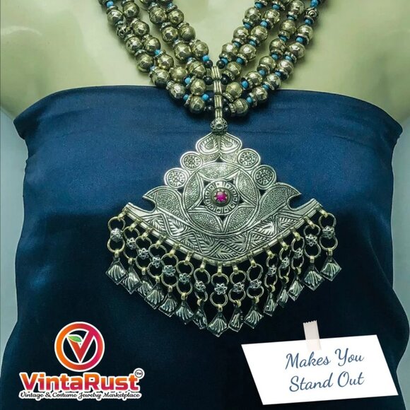 Vintage Beaded Necklace With Pendant, Statement Necklace, Antique Necklace - Picture 7 of 9